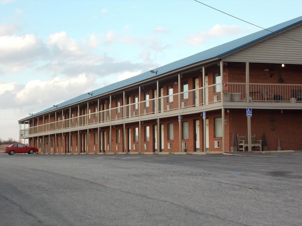 Motel 6-Metropolis, Il Kültér fotó